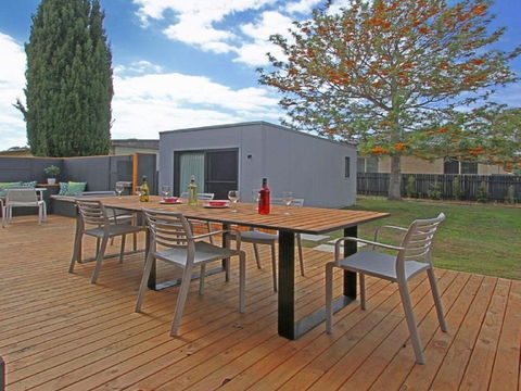 Shady Palms Modern Beach House With Studio - Tweed Heads Accommodation 5