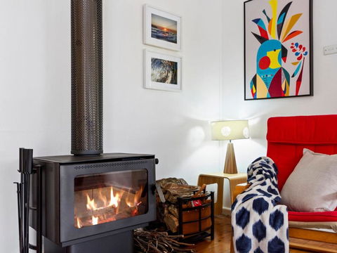 Silvermere Cottage A Cosy Family Getaway - Tweed Heads Accommodation 1