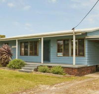 Tea Tree Cottage great yard for pets  kids - Tweed Heads Accommodation