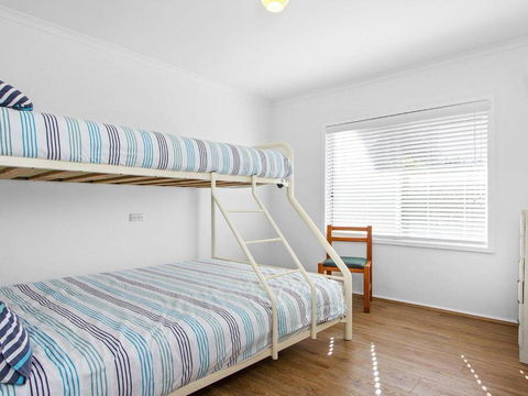 Whispering Waves Relaxing Beach House - Tweed Heads Accommodation 5