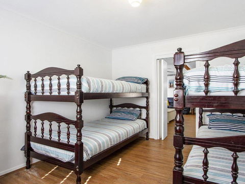 Whispering Waves Relaxing Beach House - Tweed Heads Accommodation 2