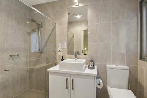 LOUTTIT BAY APARTMENT 1 Free Wifi Ocean Views & The Ultimate Location - Tweed Heads Accommodation 2