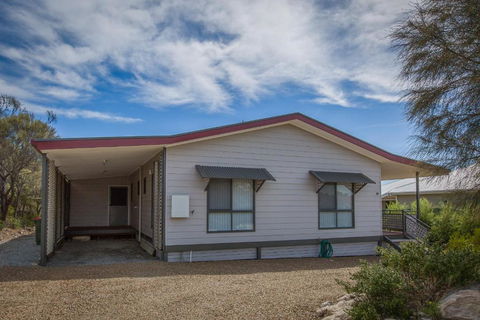 Desert Pea - Tweed Heads Accommodation 6
