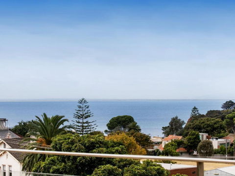 NORTH POINT RETREAT MORNINGTON - Tweed Heads Accommodation 4