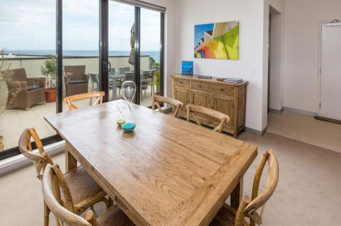 THE PENTHOUSE MORNINGTON - Tweed Heads Accommodation 2