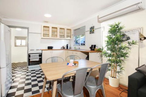 Sun Shack At Culburra Pet Friendly 3 Mins To Beach - Tweed Heads Accommodation 7