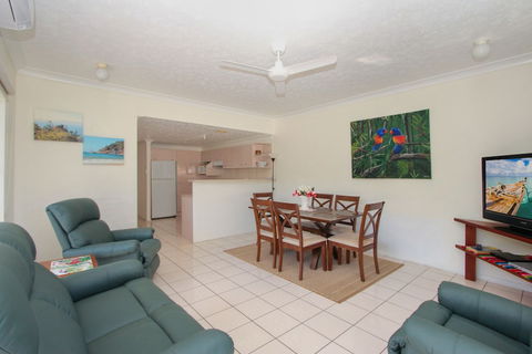 Champagne Apartment 1 - Tweed Heads Accommodation 4