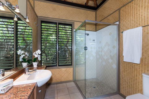 Absolute Beachfront - Tweed Heads Accommodation 6