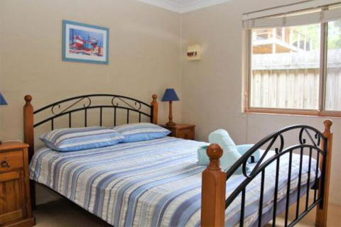 BEACHSIDE VILLA 2 - Tweed Heads Accommodation 3
