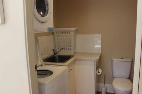 BEACHSIDE VILLA 2 - Tweed Heads Accommodation 7