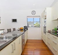 Papaya House - Tweed Heads Accommodation