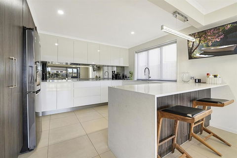 CANAL HOME NEAR MOOLOOLABA Kooringal - Tweed Heads Accommodation 1