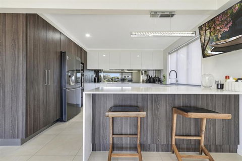 CANAL HOME NEAR MOOLOOLABA Kooringal - Tweed Heads Accommodation 5