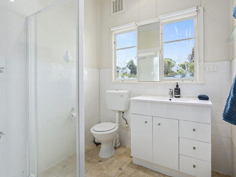KIMBERLEY McCRAE - Tweed Heads Accommodation 6
