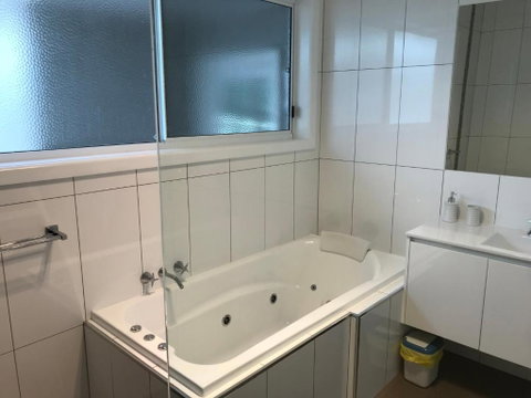 BEACHPOINT COTTAGE - Tweed Heads Accommodation 1