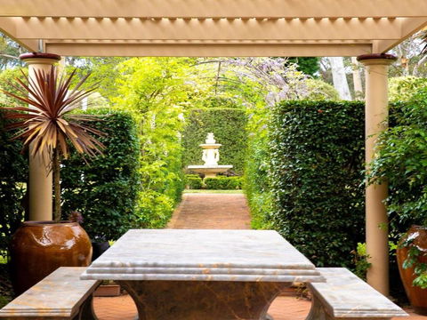 Old Mansfield Loft Gardens Gazebo & Getaways - Tweed Heads Accommodation 6