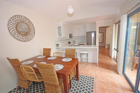 Santa Barbara - Tweed Heads Accommodation 2