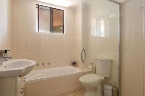 20 Booneroo â€“ Walk To The Beach - Tweed Heads Accommodation 2