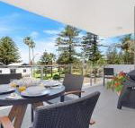 Bathers at the Beach across from Surf Beach - Tweed Heads Accommodation