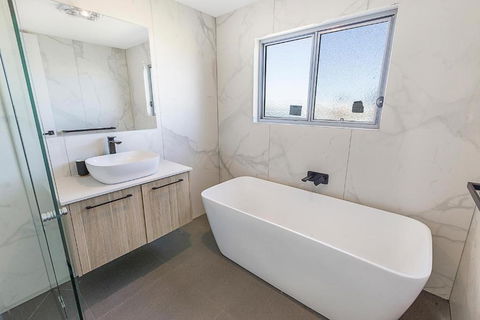 Anchored Access To The Gippsland Lakes - Tweed Heads Accommodation 1