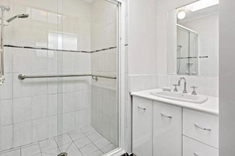 YIN YANG MOUNT ELIZA - Tweed Heads Accommodation 4