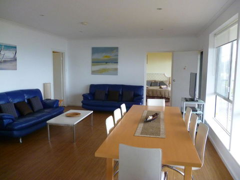 Blue Wren Beach House - Tweed Heads Accommodation 7