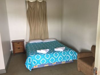 Duke Of Kent Hotel - Tweed Heads Accommodation 6