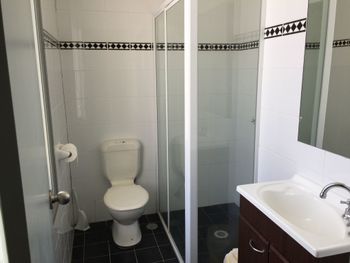 Duke Of Kent Hotel - Tweed Heads Accommodation 2