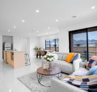 108spacious Point Cook Estate4br2btdoublegarage - Tweed Heads Accommodation