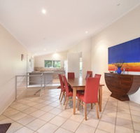 Beach Affair - 10 Callitris Crescent - Tweed Heads Accommodation