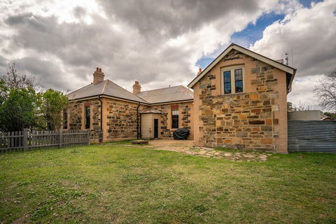 Post Office Residence - Tweed Heads Accommodation 5