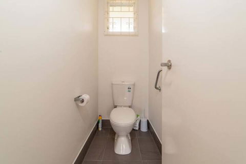 Peaceful 3 Bedroom Apartment In Ascot - Tweed Heads Accommodation 4