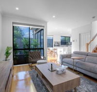 Impressive  Spacious new Townhousepreston - Tweed Heads Accommodation