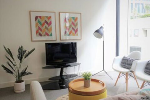 Luxury 1 Bedroom 1 Study With 1 Parking - Tweed Heads Accommodation 0