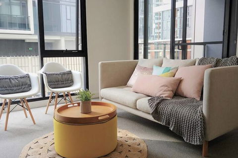 Luxury 1 Bedroom 1 Study With 1 Parking - Tweed Heads Accommodation 4