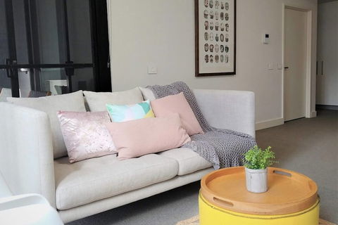 Luxury 1 Bedroom 1 Study With 1 Parking - Tweed Heads Accommodation 6
