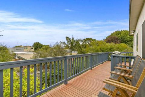 THE BEACH HIVE PET FRIENDLY (OUTSIDE ONLY) INLET SIDE - Tweed Heads Accommodation 0