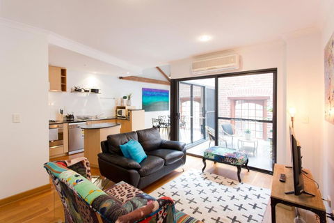 Windows On Pakenham - Tweed Heads Accommodation 2