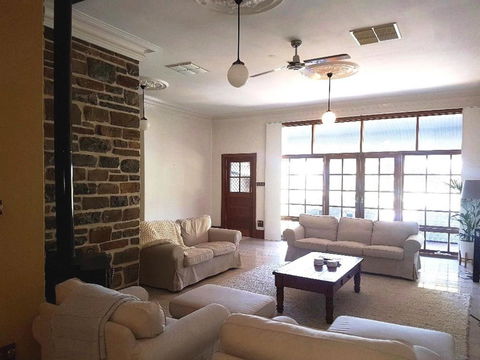 Barossa Valley View Guesthouse - Tweed Heads Accommodation 4