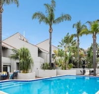 Como Mezzanine Retreat - Tweed Heads Accommodation