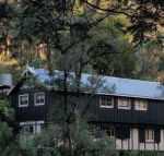 Walhalla Coach House - Tweed Heads Accommodation