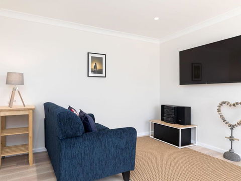Bay View 6 (By Jervis Bay Rentals) - Tweed Heads Accommodation 5