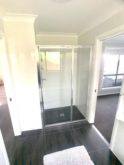 Modern Majestic Everything You Need Private Location - Tweed Heads Accommodation 5