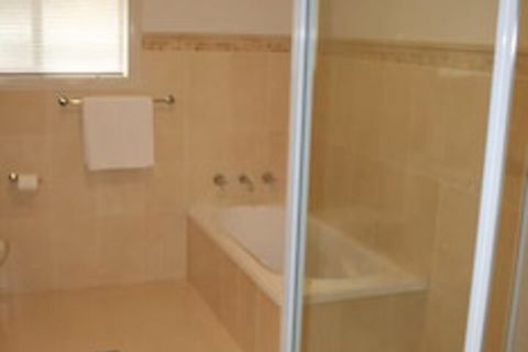 Breakaway Apartments - Tweed Heads Accommodation 7