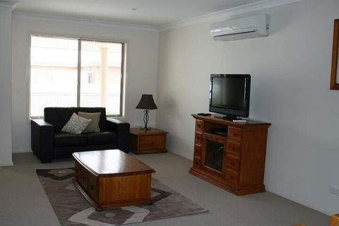 Breakaway Apartments - Tweed Heads Accommodation 1