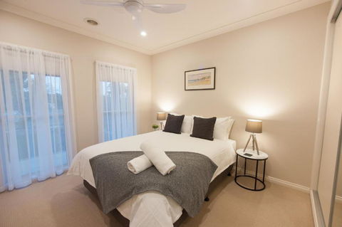 Simms Retreat - Tweed Heads Accommodation 1