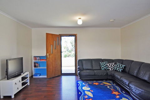 Alwyns By THE SEA PET Friendly - Tweed Heads Accommodation 4