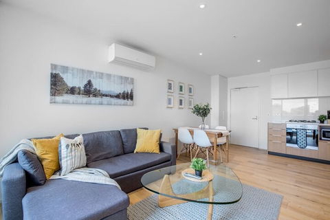 Melbourne Docklands Seaview Apartment At Collins St - Tweed Heads Accommodation 2