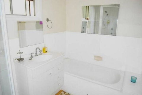 Explorers Holiday House - Tweed Heads Accommodation 5