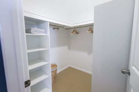Absolute Airlie Central Airlie Beach - Tweed Heads Accommodation 2